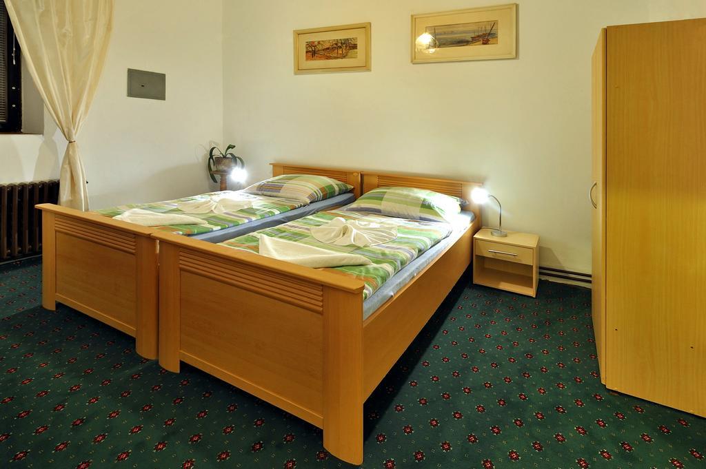 Hotel Kovarna Decin Extérieur photo
