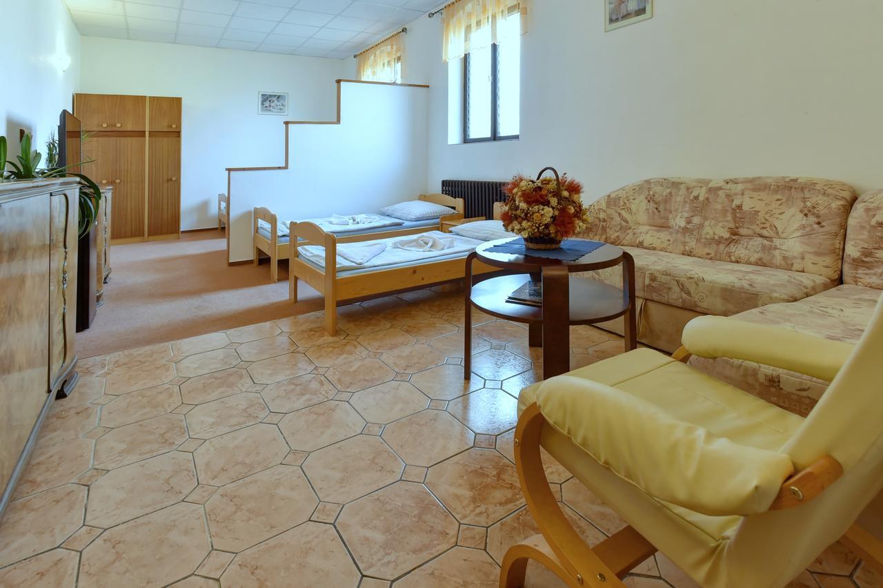 Hotel Kovarna Decin Extérieur photo